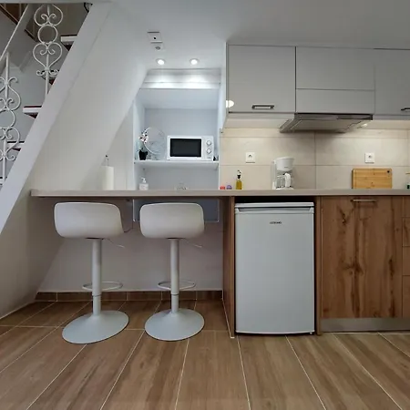 Evans House Ii One Bedroom Maisonette Nyaraló Hriszí Aktí Haniá